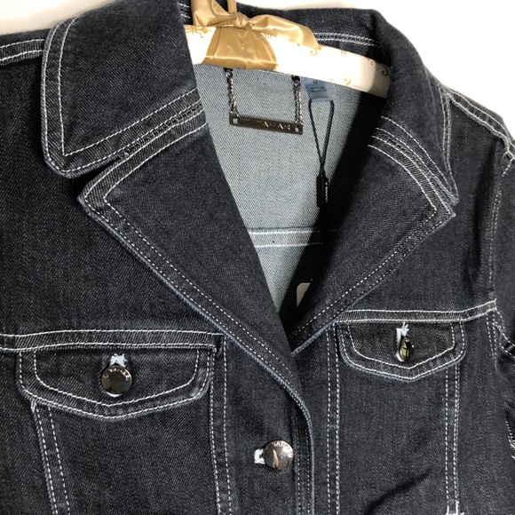 Tahari blue denim jacket Medium long sleeves NWT - Picture 3 of 14